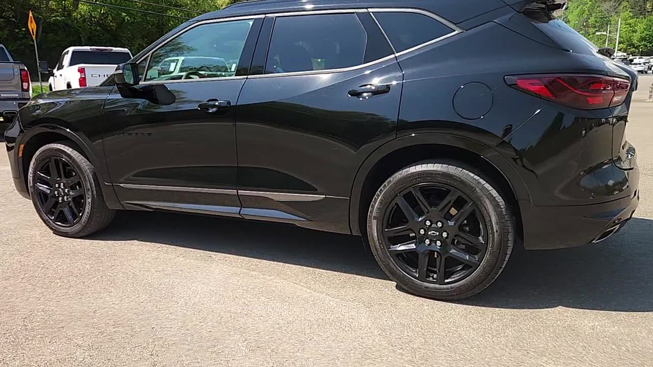 Used 2025 Chevrolet Blazer RS w/ Driver Confidence II Package image 6