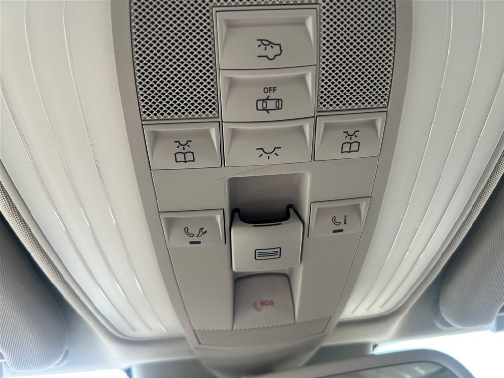 Used 2014 Mercedes-Benz E 350 Sedan image 24