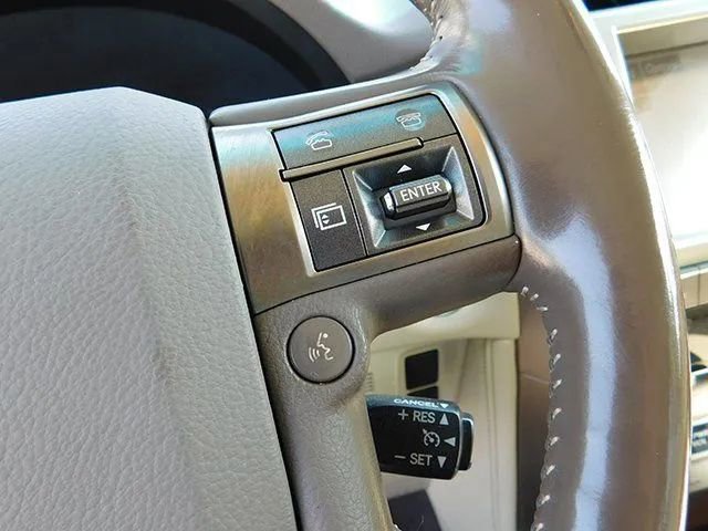 Used 2018 Lexus GX 460 Luxury w/ Sport Design Package image 25