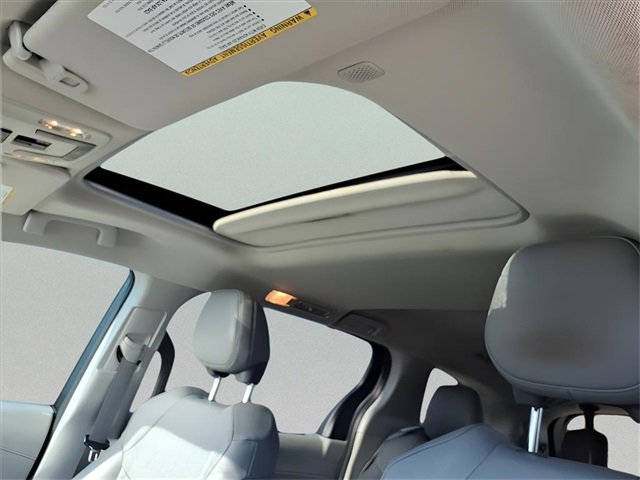Used 2021 Toyota Sienna XLE image 20