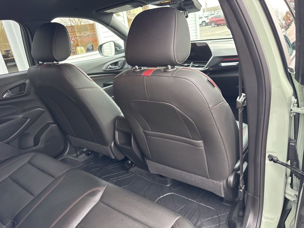 Certified 2024 Chevrolet Trax RS w/ Driver Confidence Package FWD image 43
