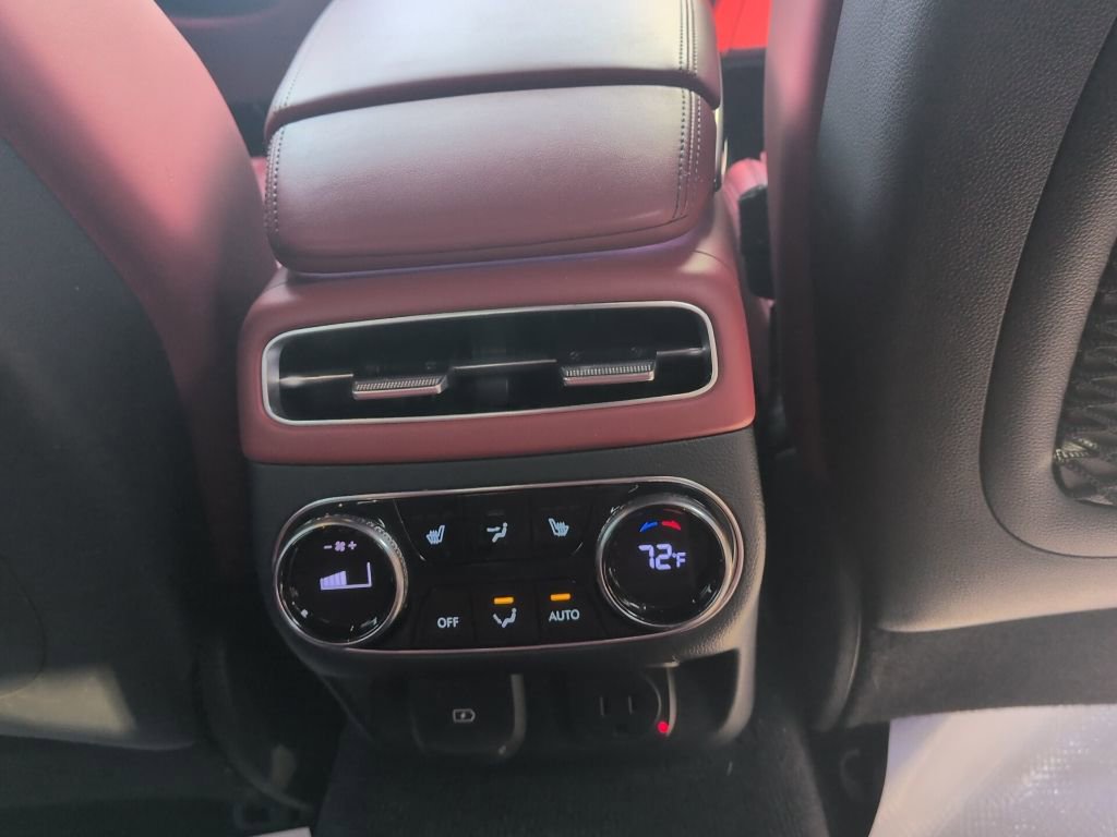 Used 2023 Genesis GV70 3.5T Sport w/ Sport Prestige Package image 25