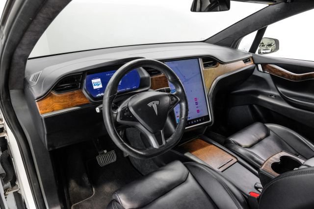 Used 2020 Tesla Model X Long Range AWD/4WD image 4