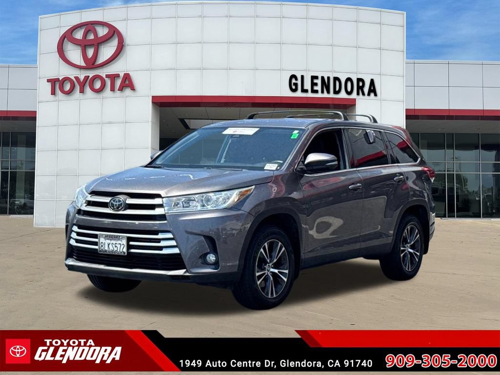 Certified 2019 Toyota Highlander Plus w/ Carpet Mat Package (TMS) AWD/4WD image 5