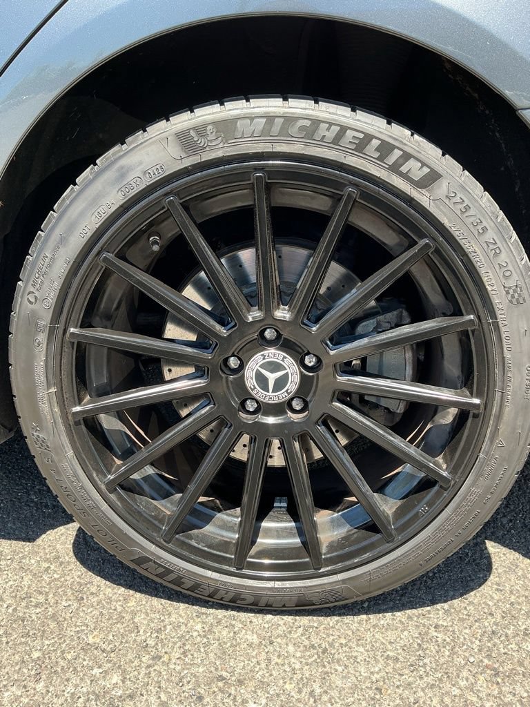 Used 2019 Mercedes-Benz S 560 Sedan image 34