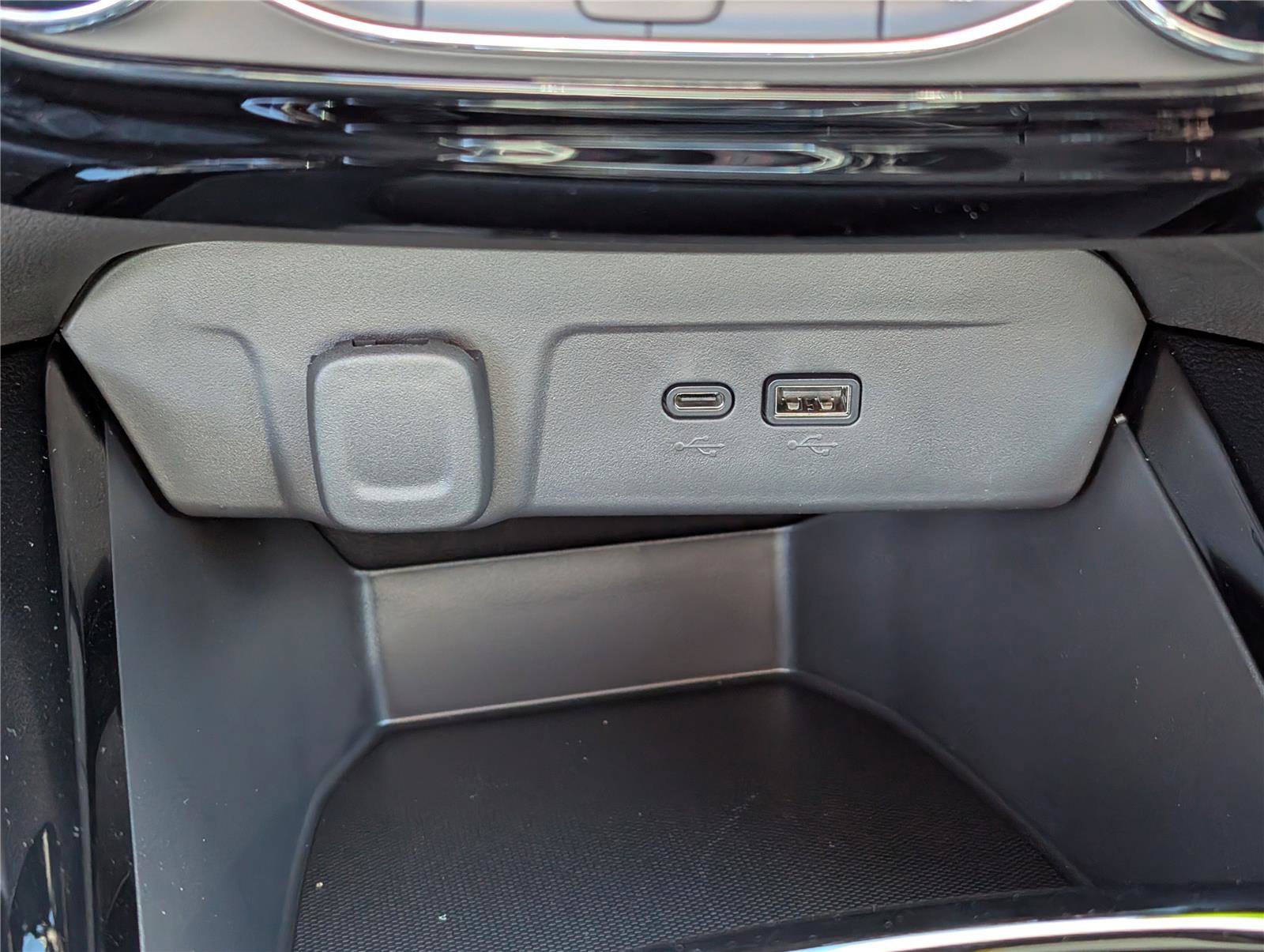 New 2026 Chevrolet Trax RS image 22