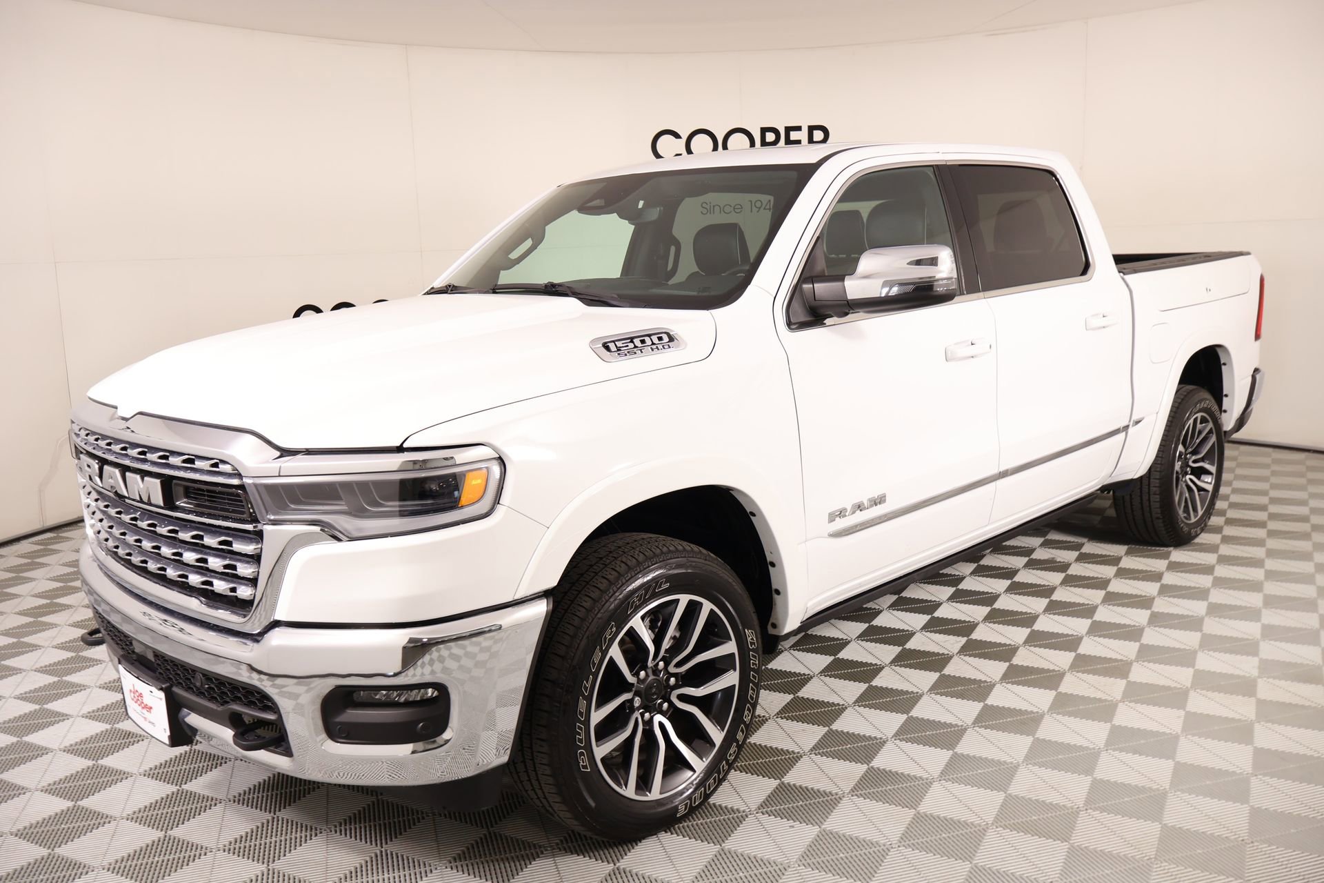 Used 2025 RAM 1500 Limited image 11