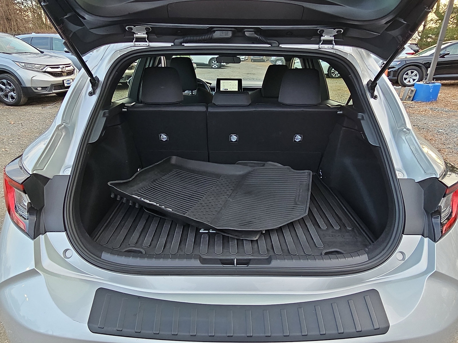 Used 2023 Toyota Corolla SE image 28