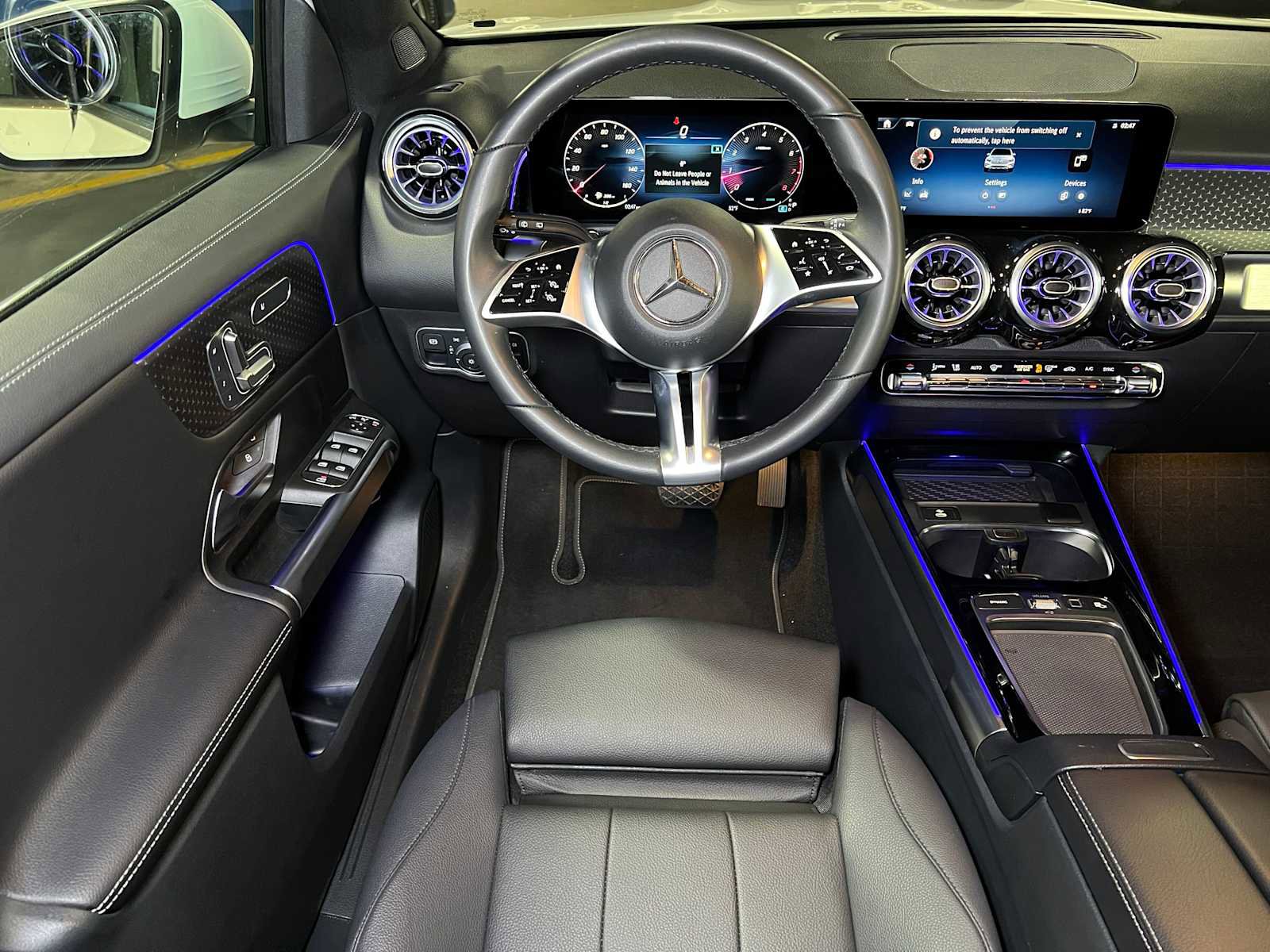 Certified 2025 Mercedes-Benz GLB 250 4MATIC image 43