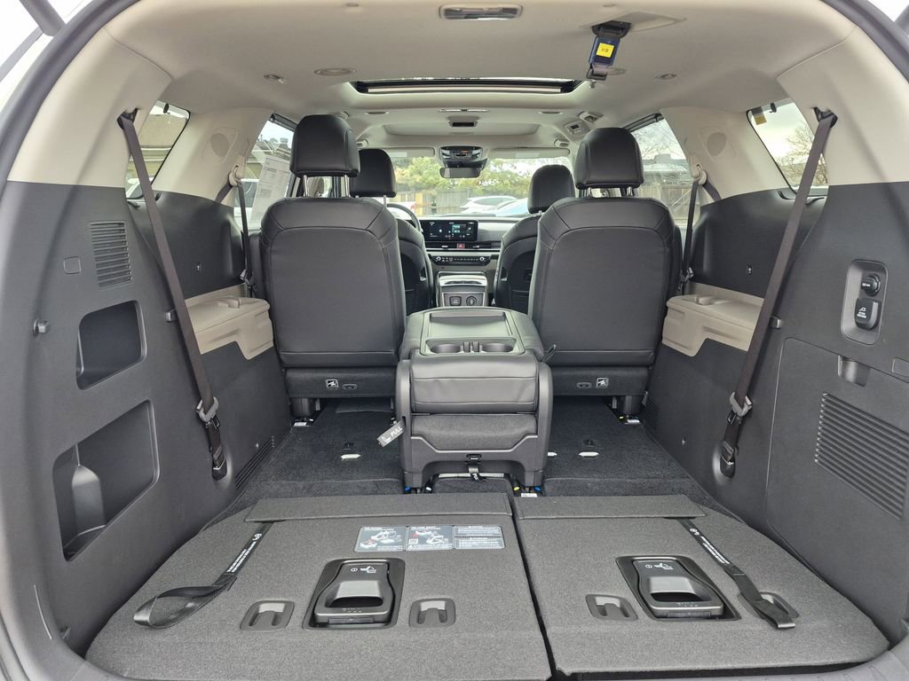 New 2026 Kia Carnival SX image 14