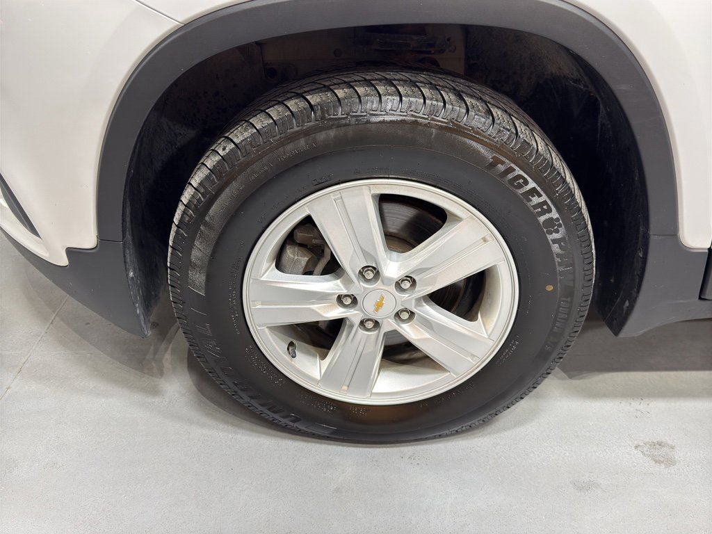 Used 2021 Chevrolet Trax LT w/ Driver Confidence Package image 11