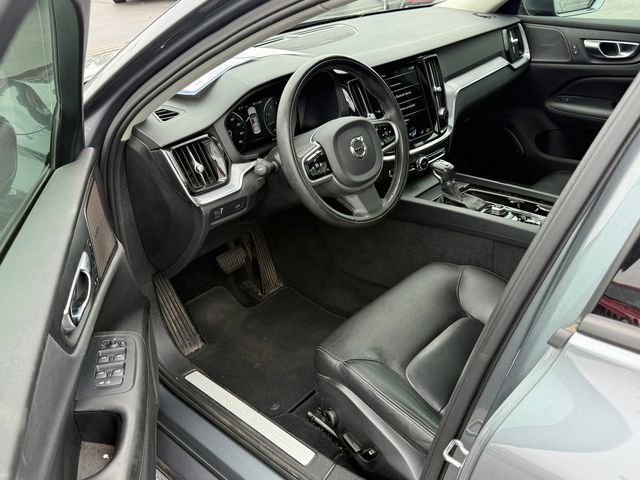 Used 2020 Volvo S60 T5 Momentum w/ Protection Package Premier FWD image 9