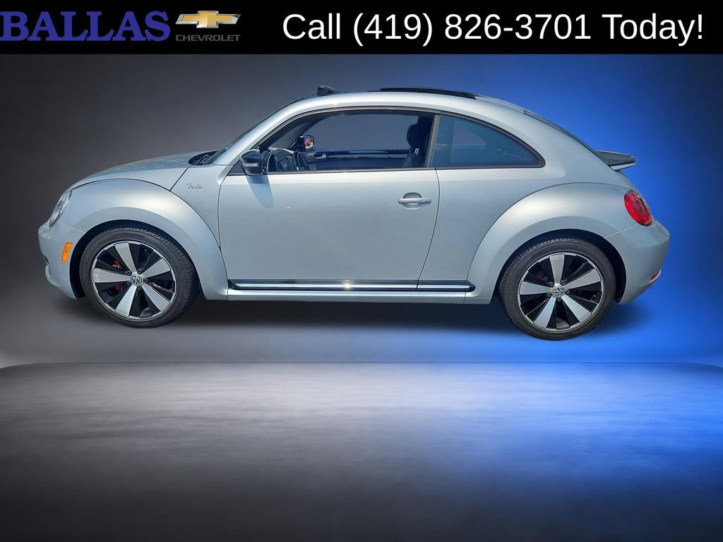 Used 2013 Volkswagen Beetle 2.0T FWD image 2