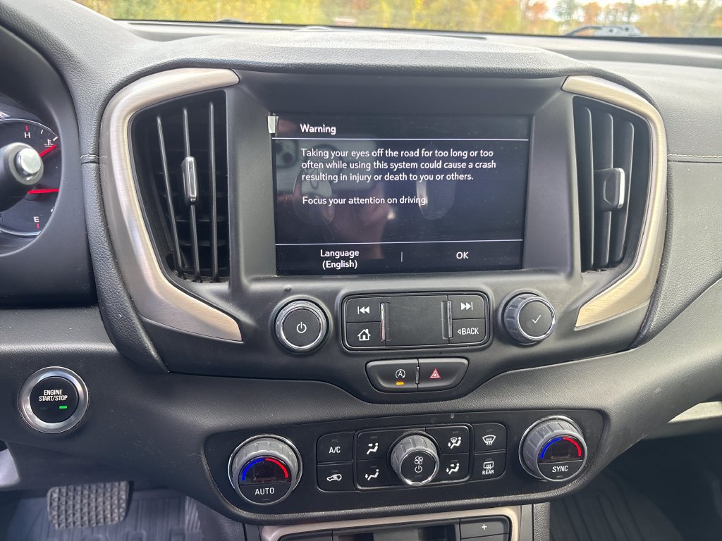 Used 2024 GMC Terrain Denali AWD/4WD image 19