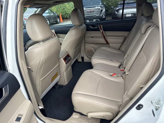 Used 2013 Toyota Highlander Limited AWD/4WD image 17