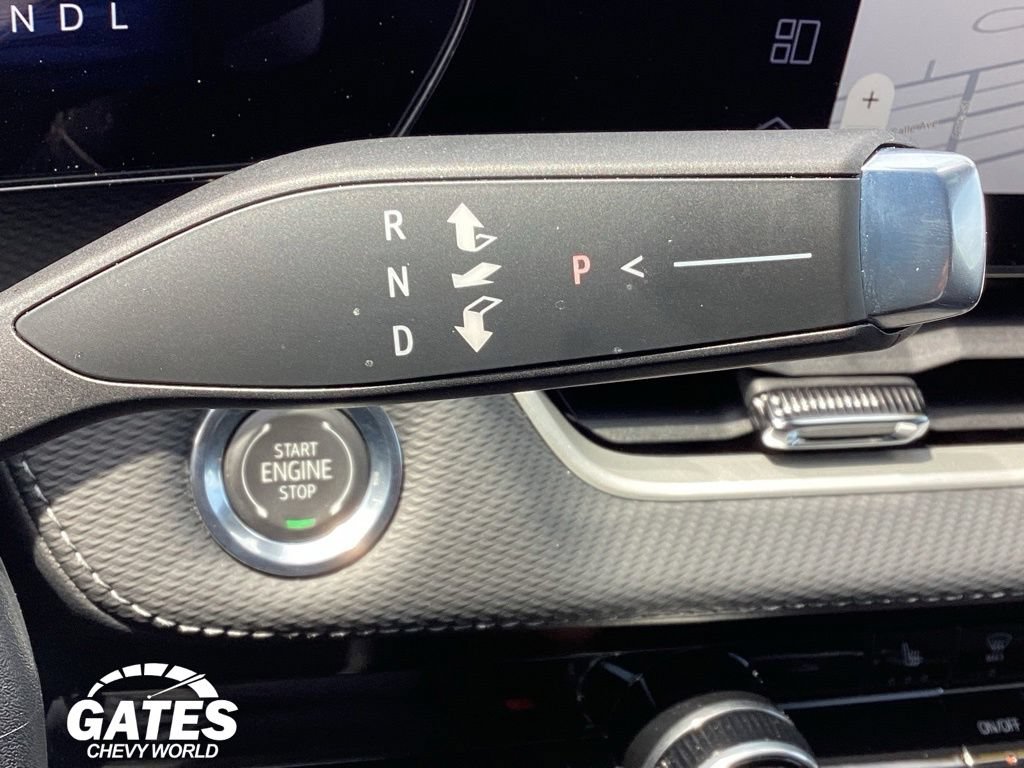 Used 2026 Chevrolet Equinox LT FWD image 23