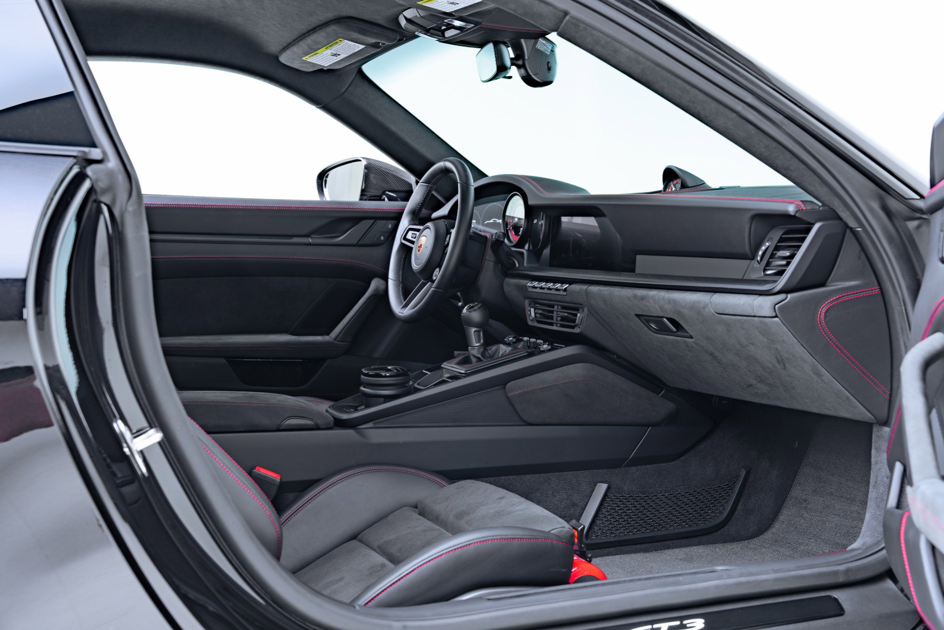 Used 2022 Porsche 911 GT3 image 45