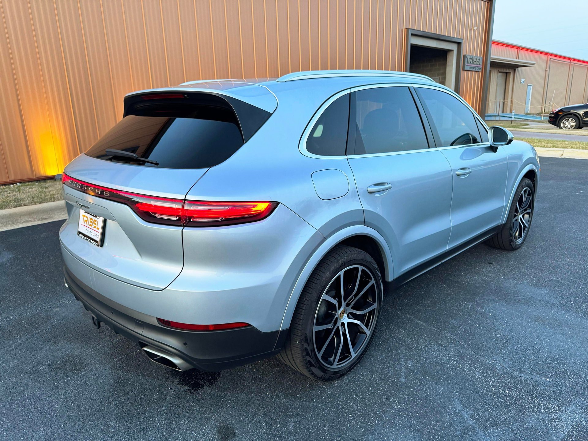 Used 2019 Porsche Cayenne image 3