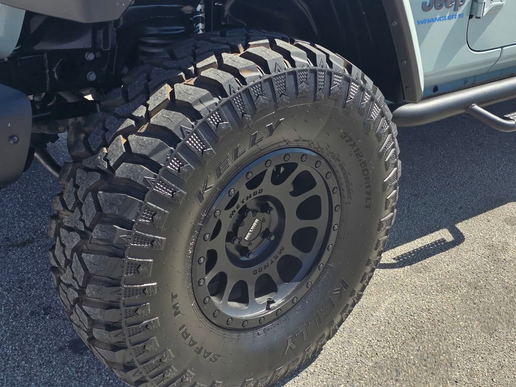Used 2023 Jeep Wrangler Unlimited Rubicon 4xe w/ Steel Bumper Group image 11