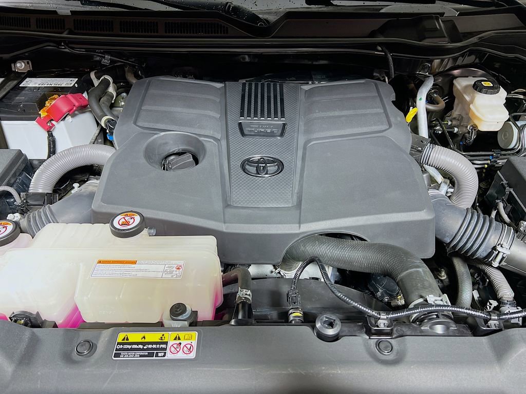 Used 2023 Toyota Tundra SR5 w/ SR5 Premium Package RWD image 26