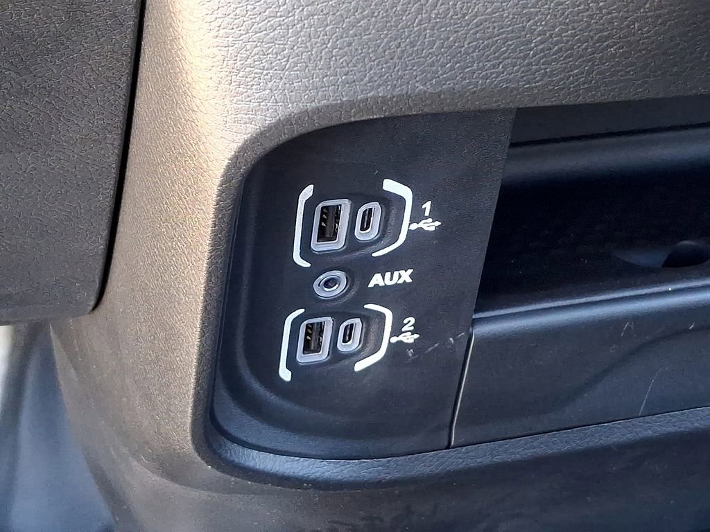 Used 2024 RAM 2500 Tradesman w/ Chrome Appearance Group image 26