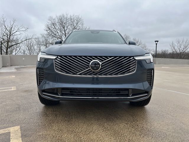 New 2026 Volvo XC90 B5 Plus w/ Protection Package Premier image 2