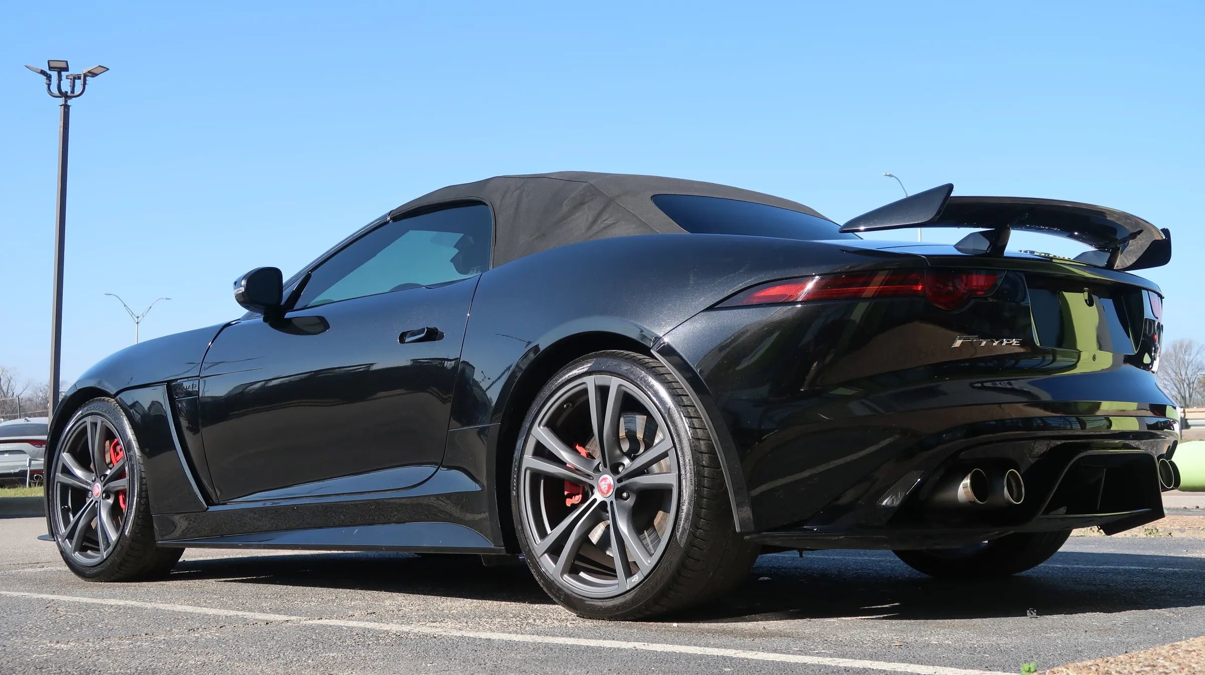 Used 2020 Jaguar F-TYPE SVR image 13