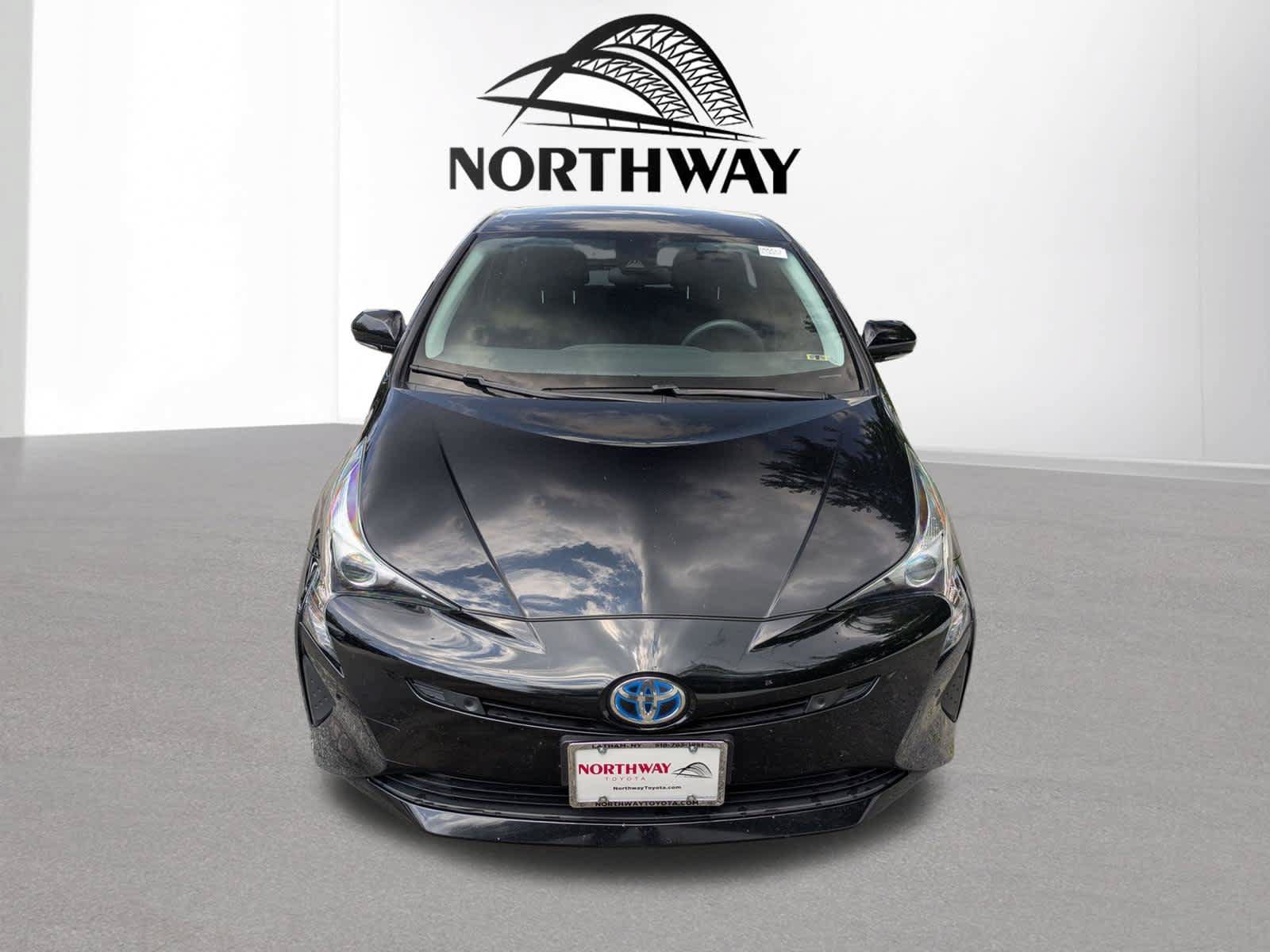 Used 2018 Toyota Prius Two w/ Prius Two Safety Plus Package FWD image 8