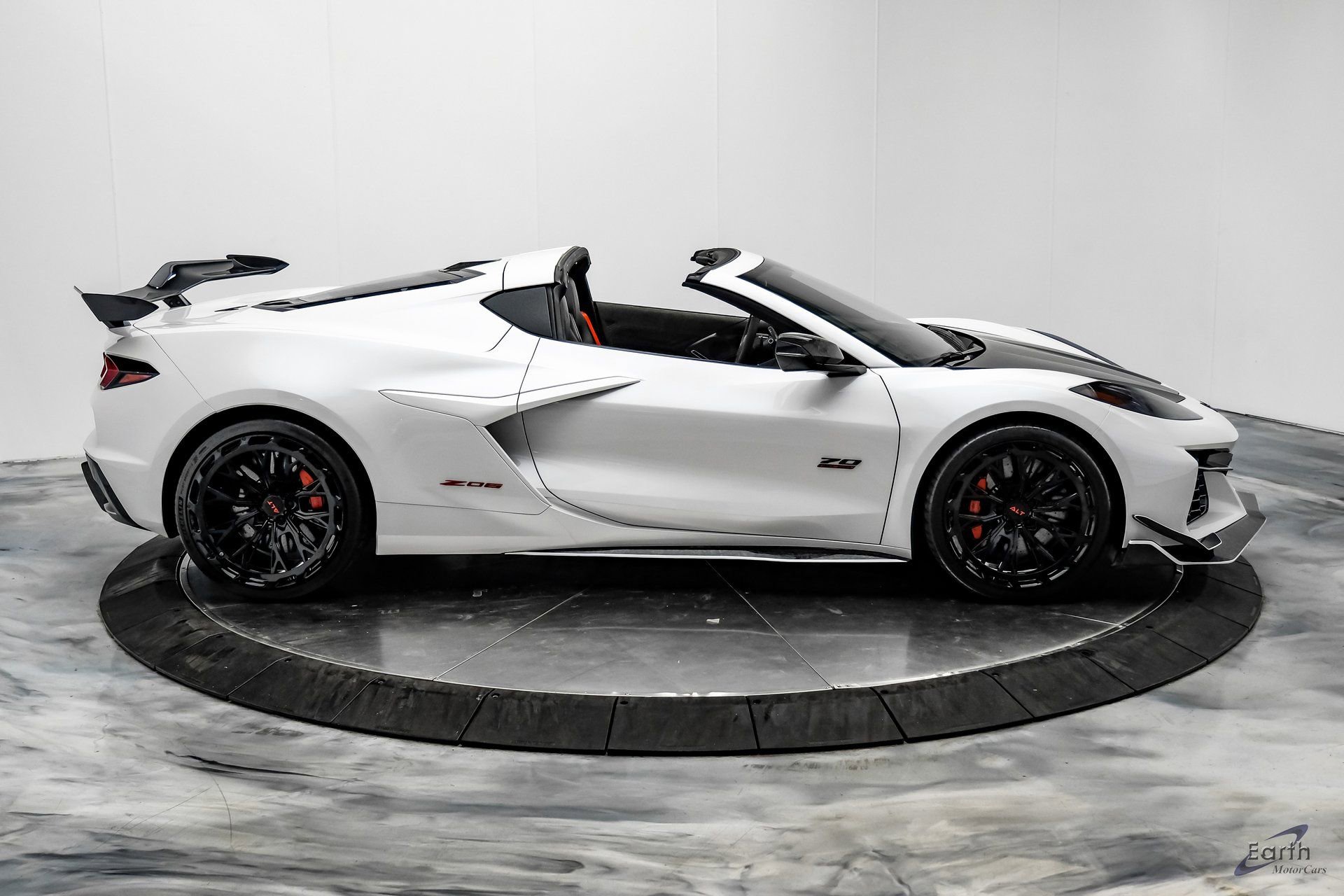 Used 2023 Chevrolet Corvette Z06 w/ Z07 Performance Package image 24