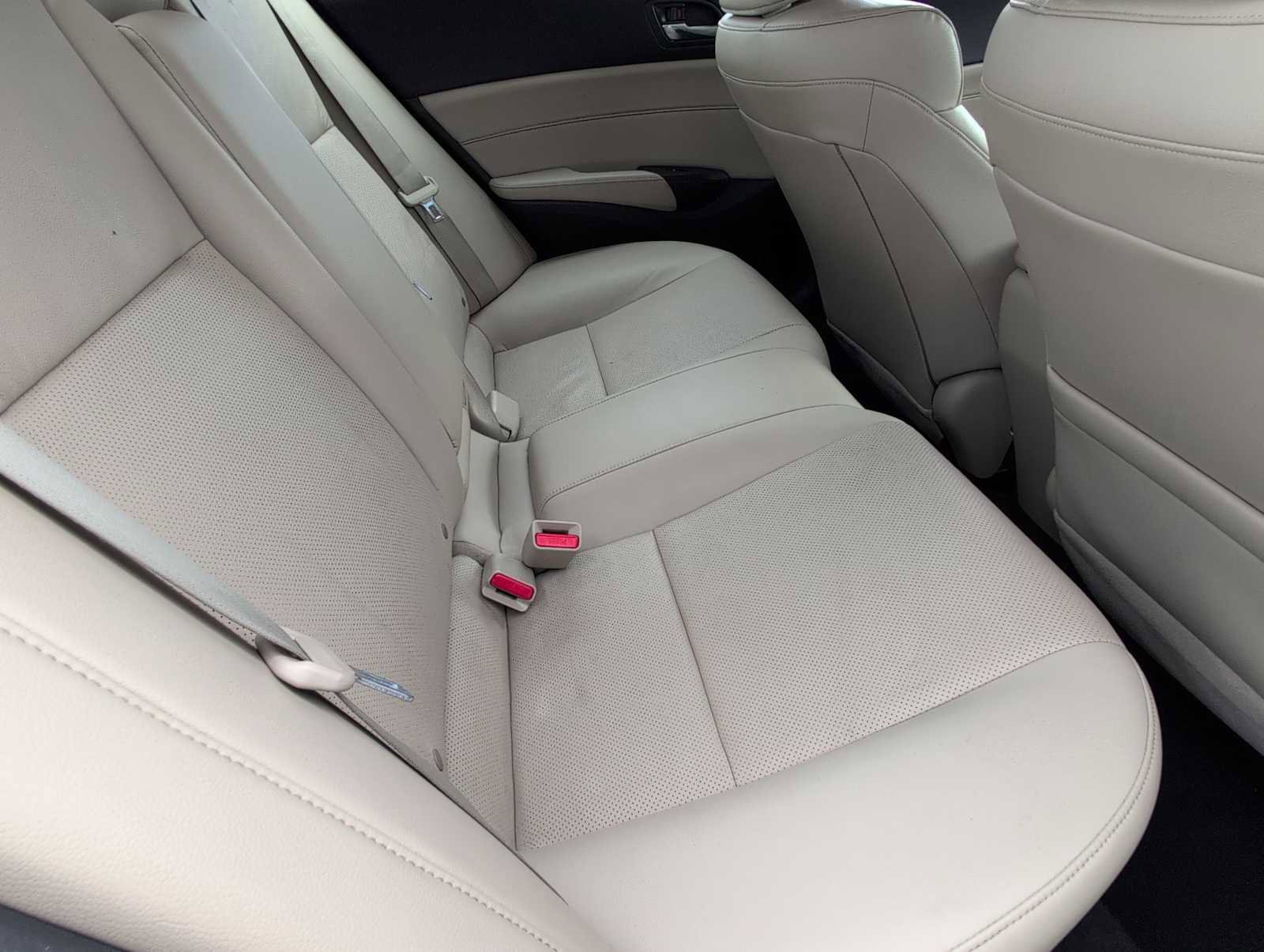 Used 2013 Acura ILX w/ Technology Package image 20