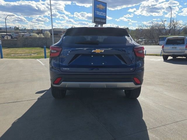 Certified 2024 Chevrolet Trax LT w/ Driver Confidence Package image 6