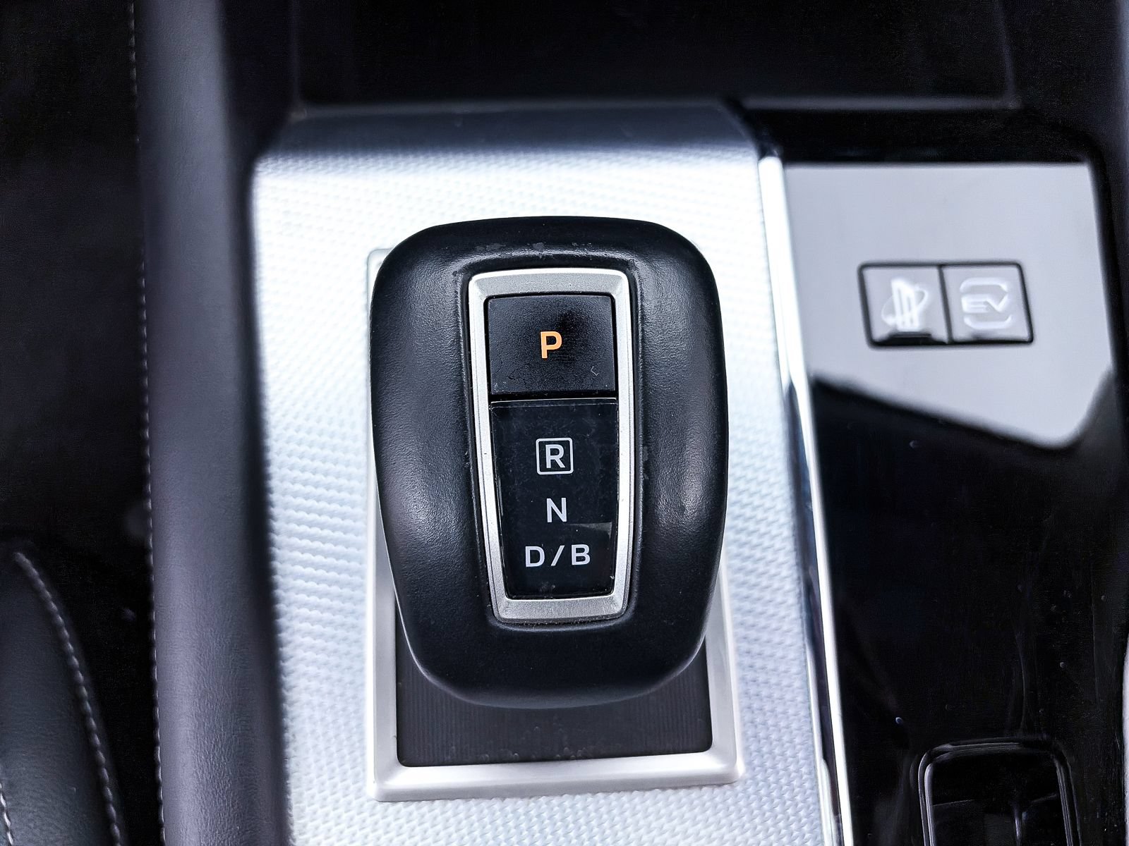 Used 2024 Mitsubishi Outlander SEL AWD/4WD image 29