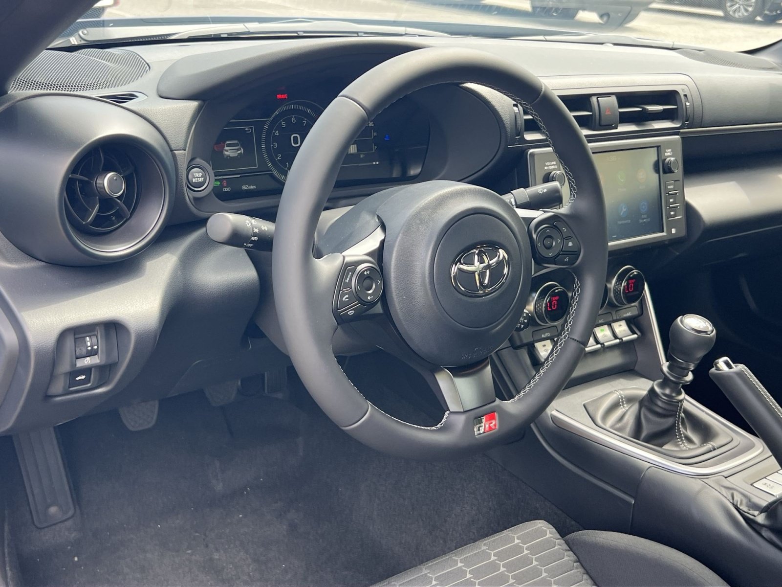 New 2026 Toyota GR86 RWD image 18