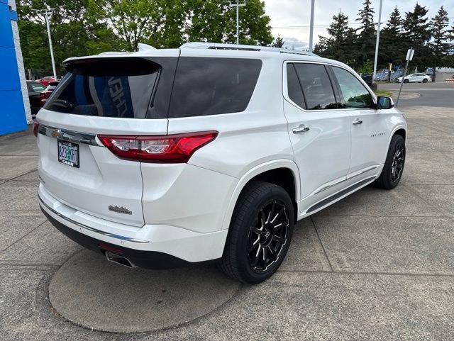 Used 2018 Chevrolet Traverse High Country w/ LPO, 'HIT The Road' Package AWD/4WD image 8