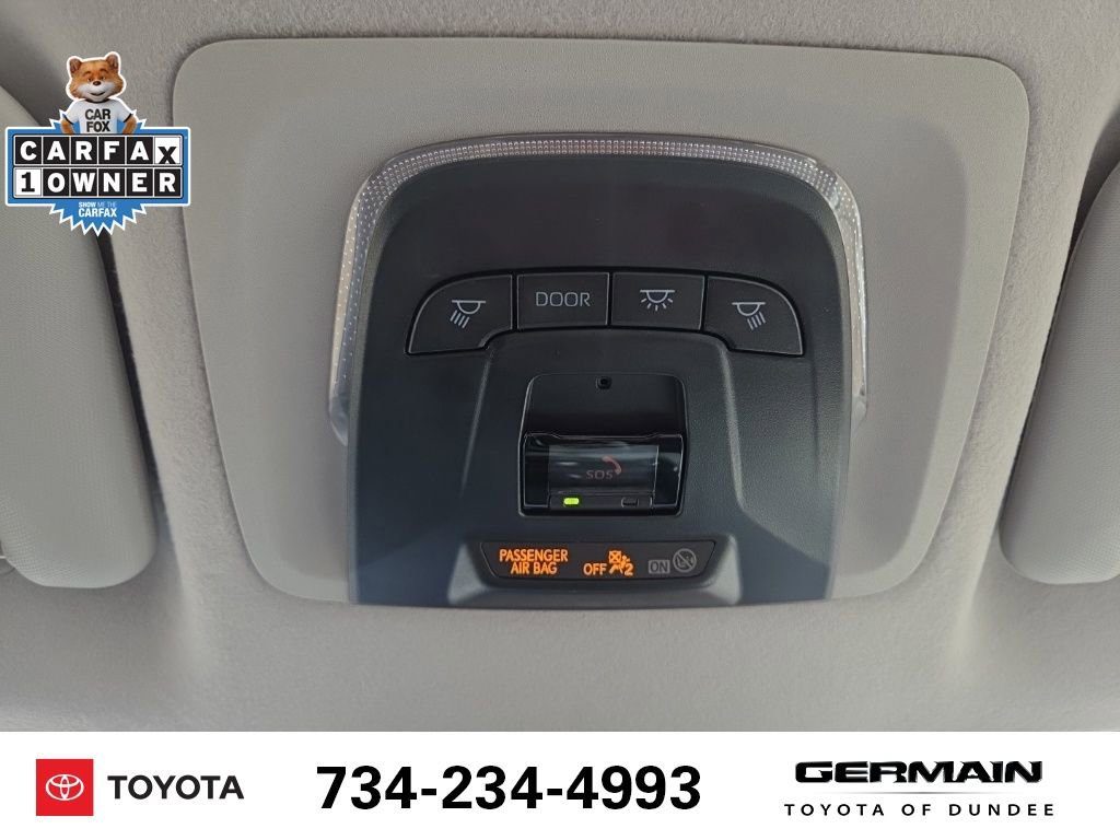 Used 2023 Toyota Corolla Cross L image 31