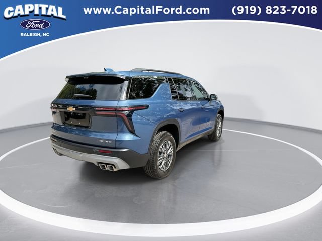 Used 2026 Chevrolet Traverse LT w/ Driver Confidence Package FWD image 8