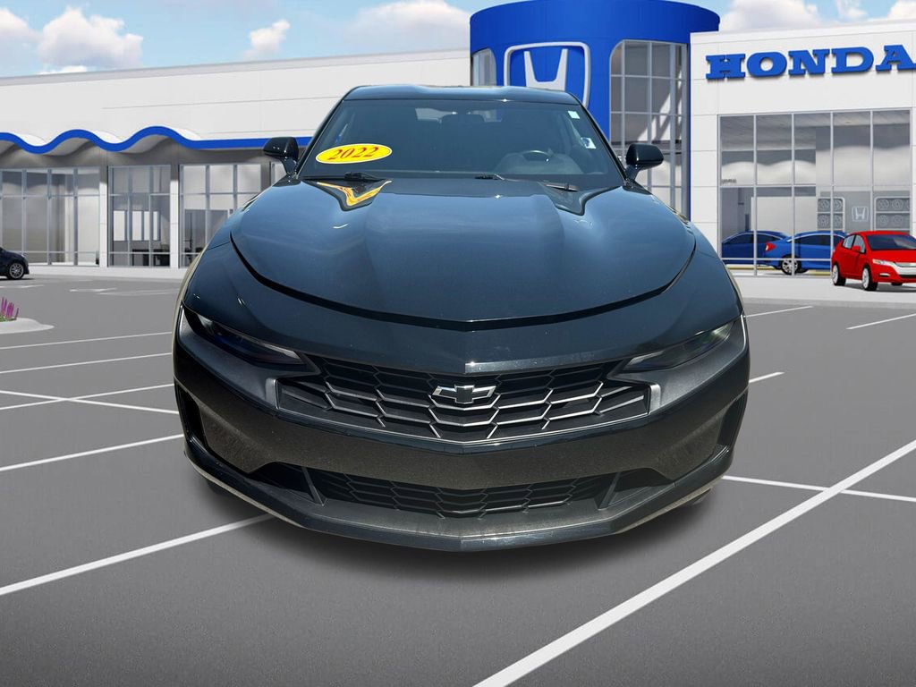 Used 2022 Chevrolet Camaro LT RWD image 2