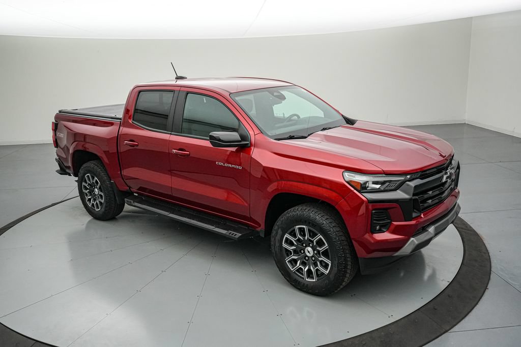 Used 2023 Chevrolet Colorado Z71 w/ Advanced Trailering Package AWD/4WD image 2