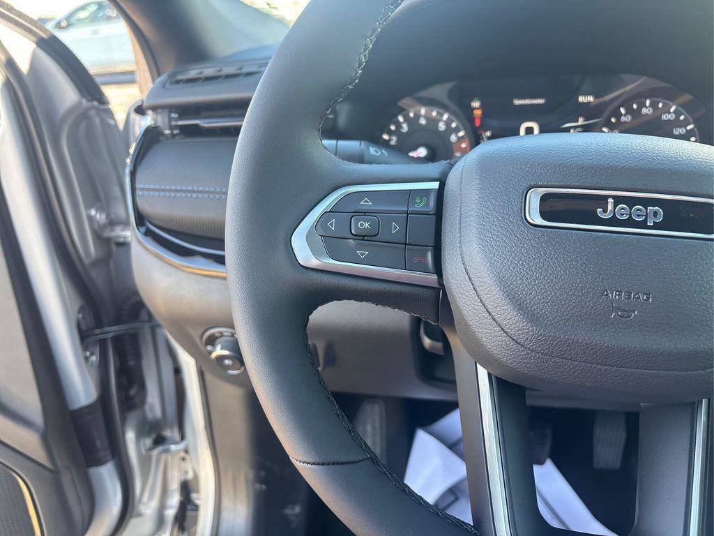 New 2026 Jeep Compass Latitude AWD/4WD image 23