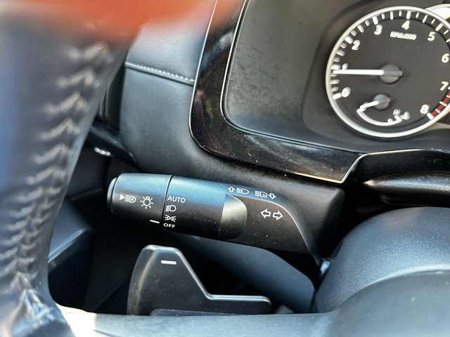 Used 2024 Nissan Pathfinder SV image 27