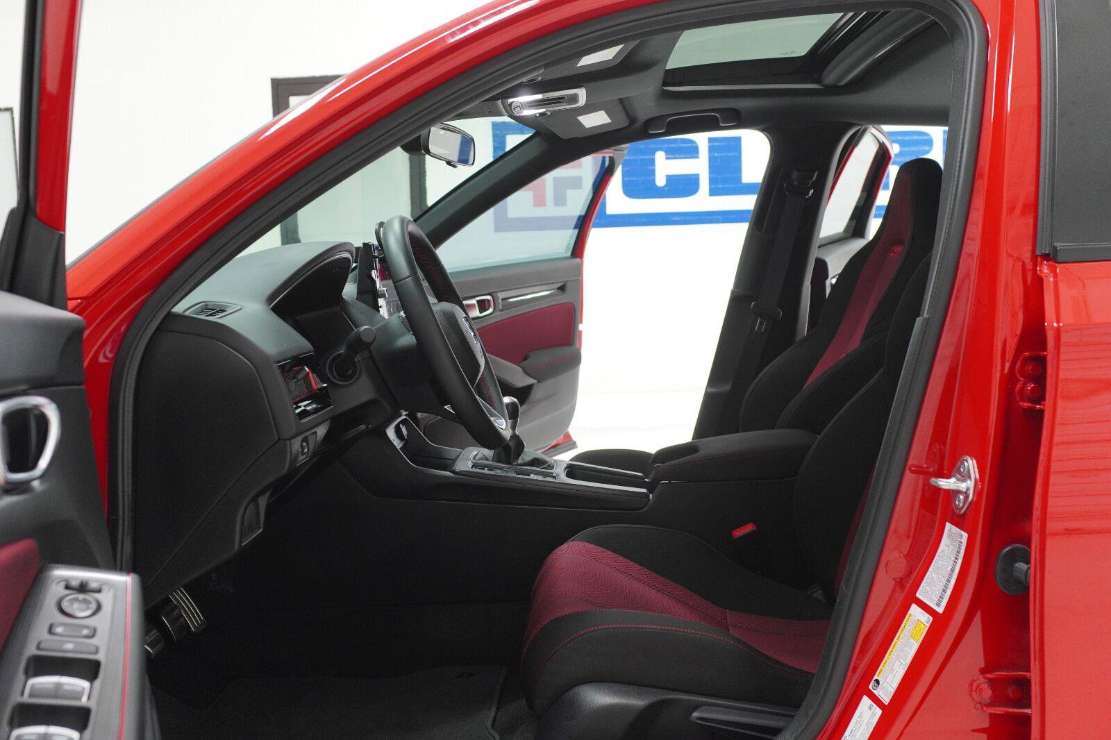 Used 2026 Honda Civic Si image 6