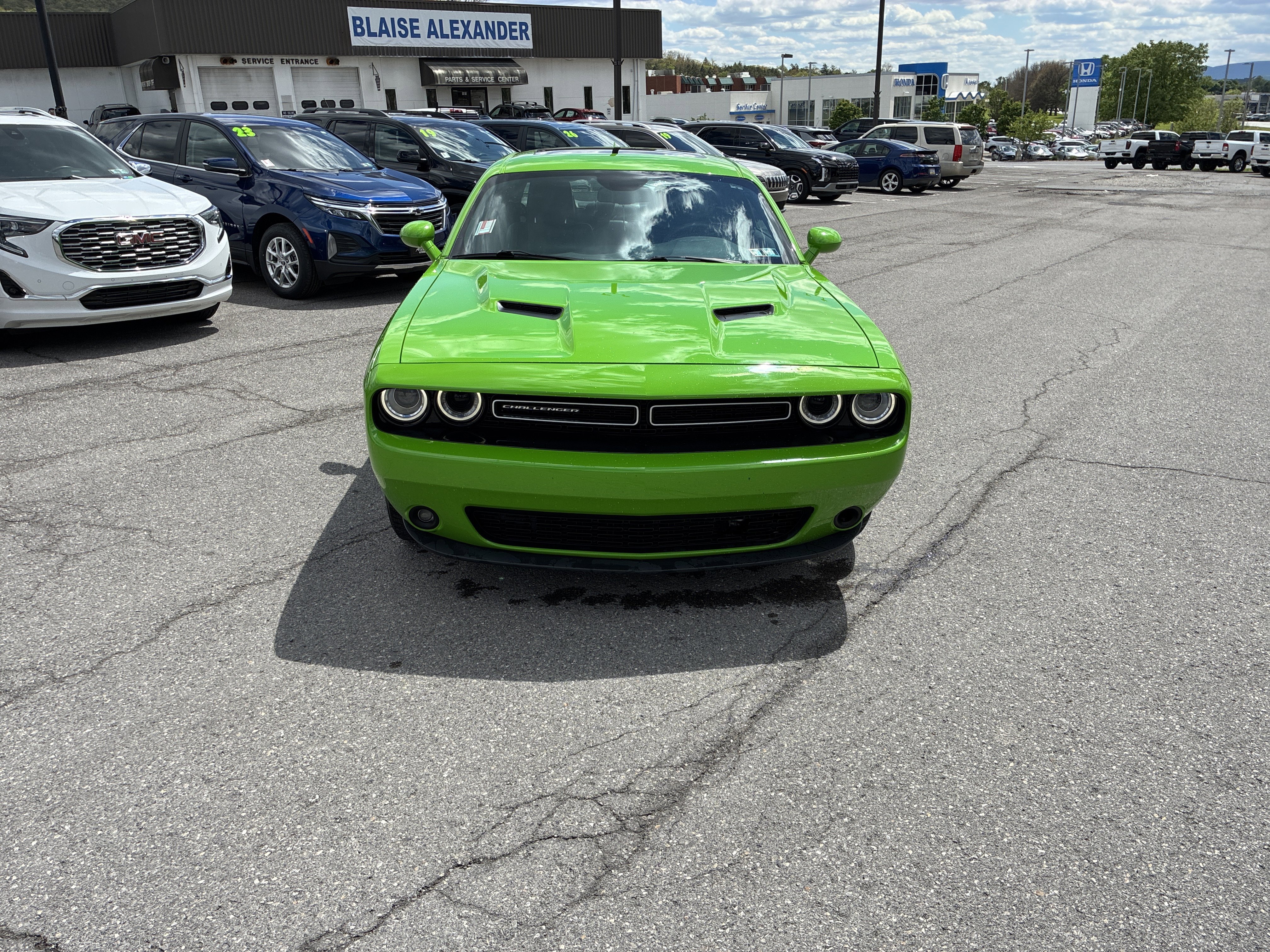 Used 2017 Dodge Challenger GT AWD/4WD image 8