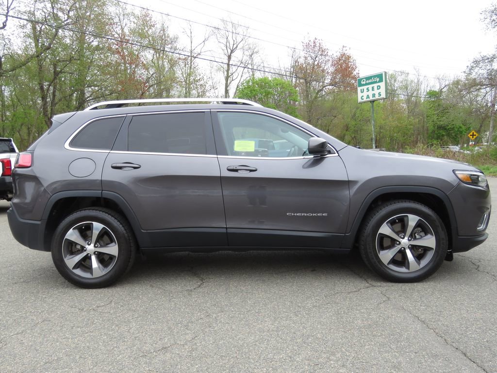 Used 2019 Jeep Cherokee Limited AWD/4WD image 4