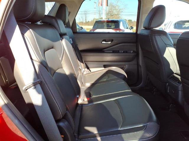 Certified 2023 Nissan Pathfinder SL AWD/4WD image 9