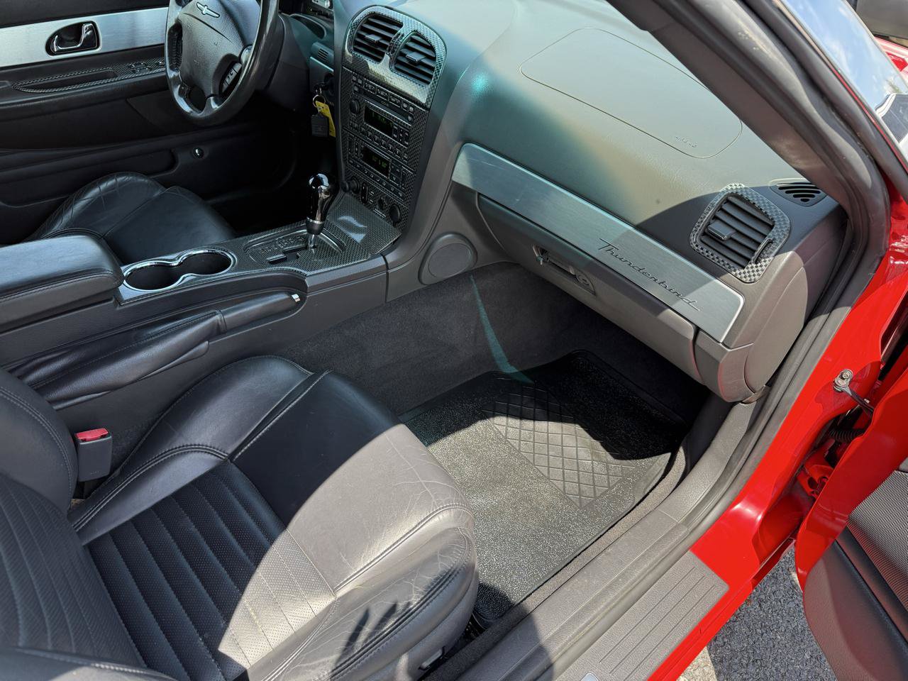 Used 2002 Ford Thunderbird RWD image 17