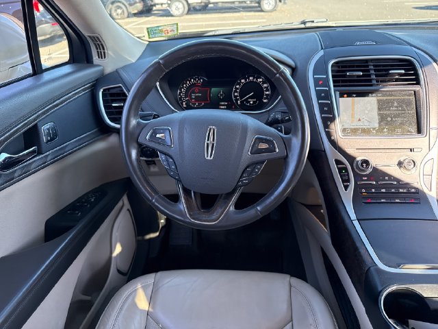 Used 2016 Lincoln MKX Select w/ Select Plus Package AWD/4WD image 20