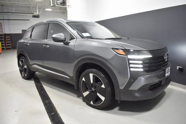 Certified 2025 Nissan Kicks SR image 7