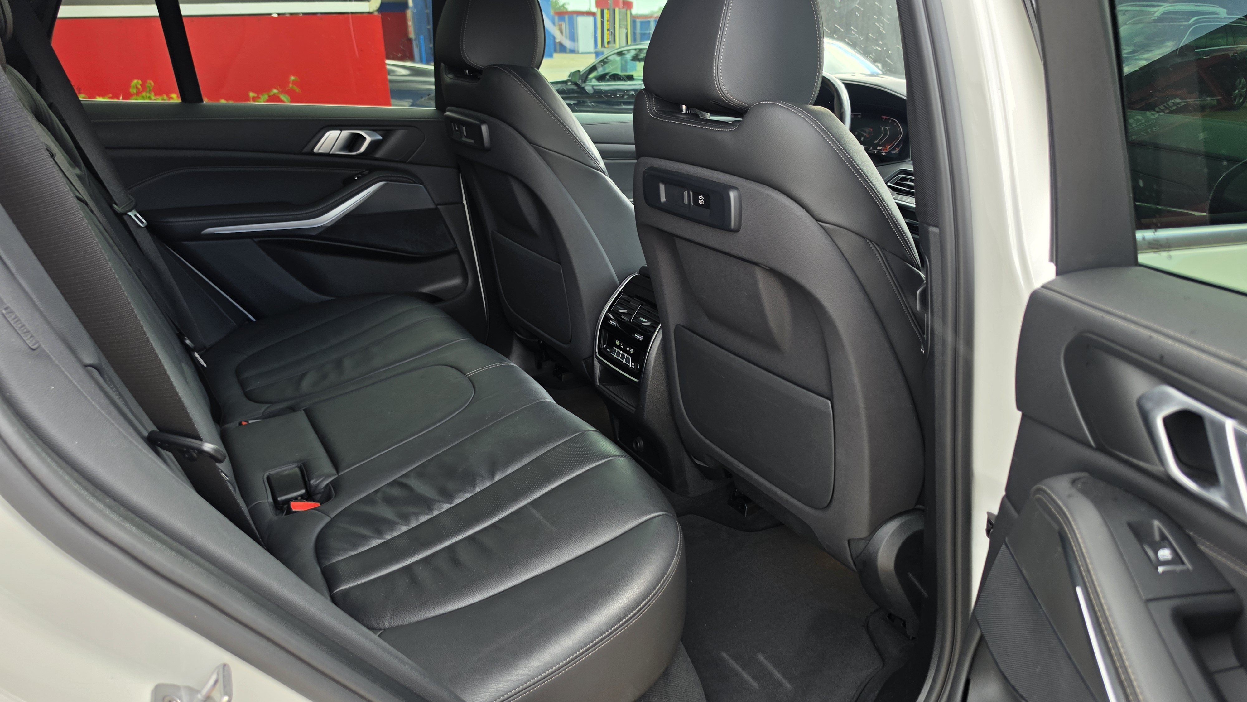 Used 2019 BMW X5 xDrive40i w/ Premium Package 2 AWD/4WD image 27