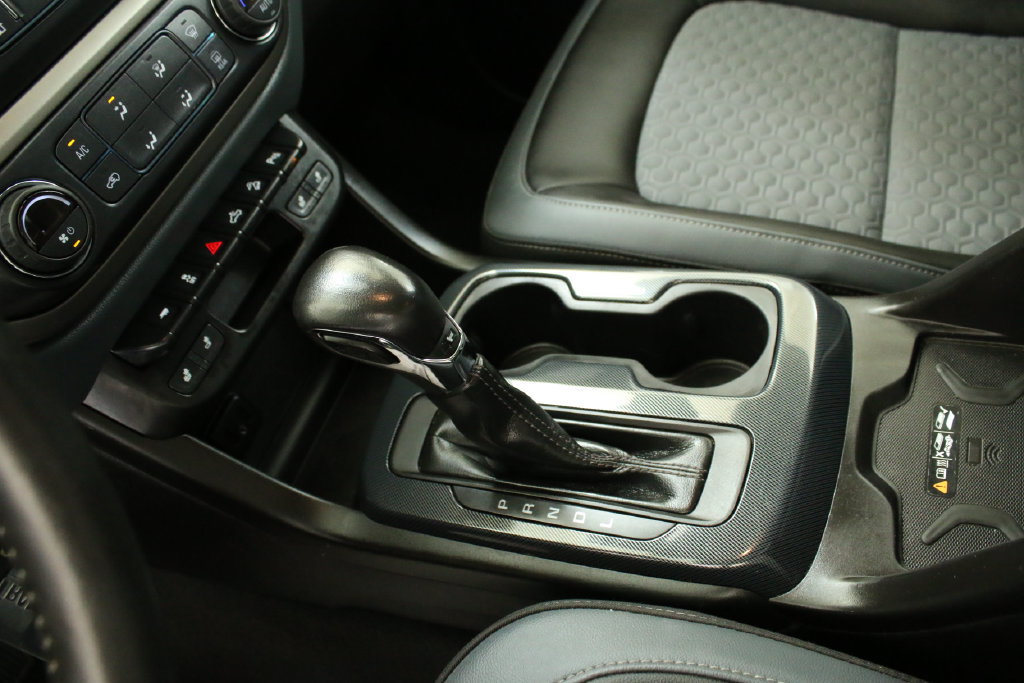 Used 2022 Chevrolet Colorado Z71 AWD/4WD image 20