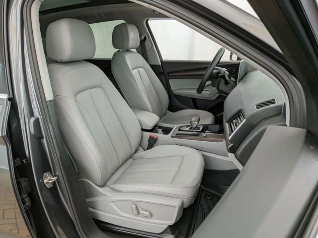 Used 2023 Audi Q5 2.0T Premium AWD/4WD image 24